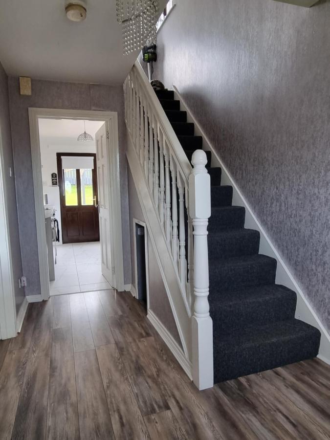 Private Room City Skyline And Mountain Views Close Too Belfast Centre And Airports Free Parking Екстериор снимка